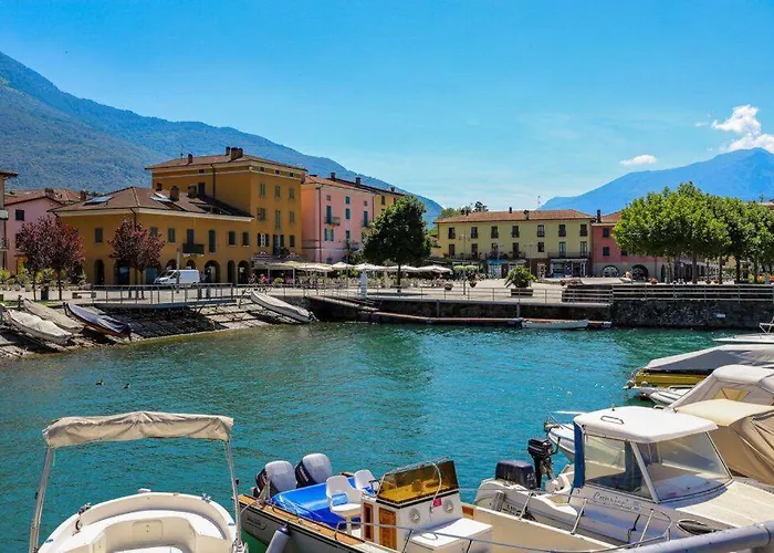 House Adriano Aquarama One Bedroom Appartamento Colico