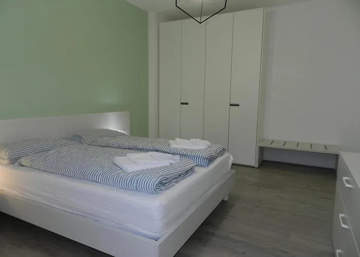 House Adriano Aquarama One Bedroom