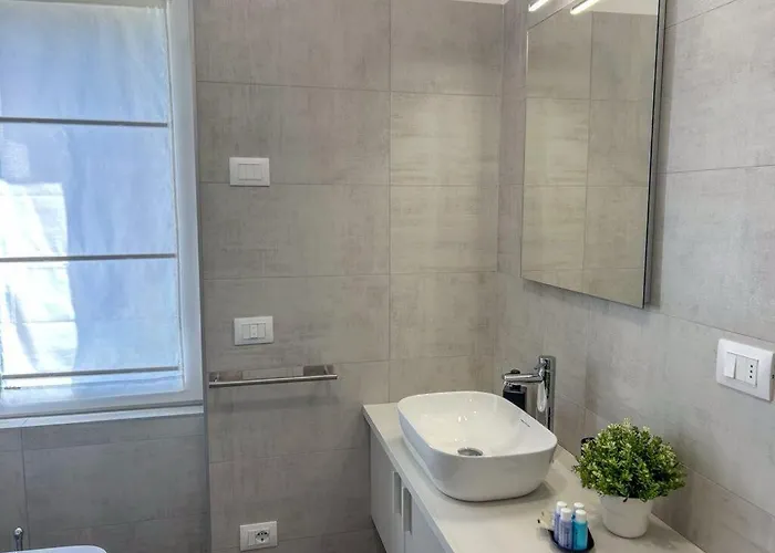 House Adriano Aquarama One Bedroom