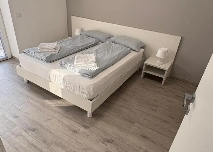 House Adriano Aquarama One Bedroom