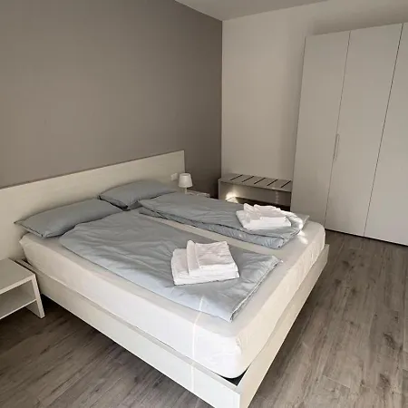 Appartement House Adriano *